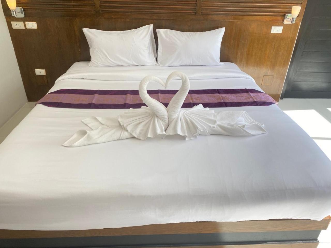 Nj Patong Hotel 外观 照片