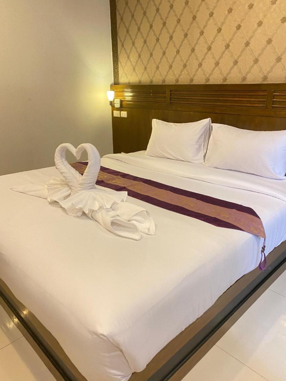 Nj Patong Hotel 外观 照片