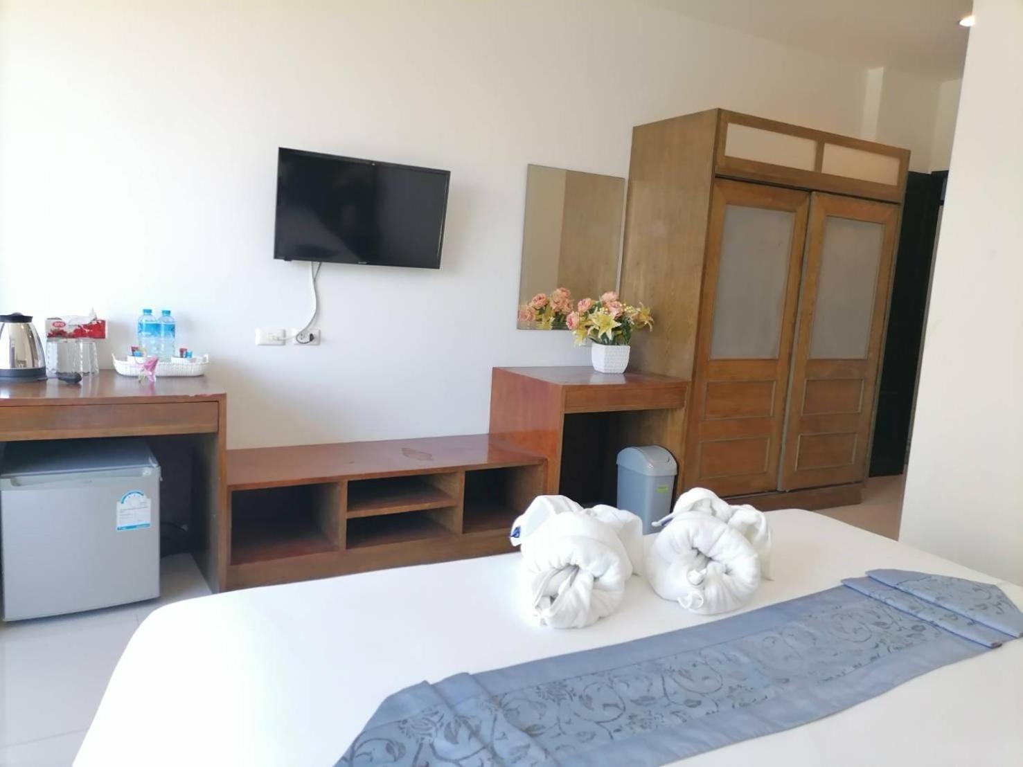 Nj Patong Hotel 外观 照片
