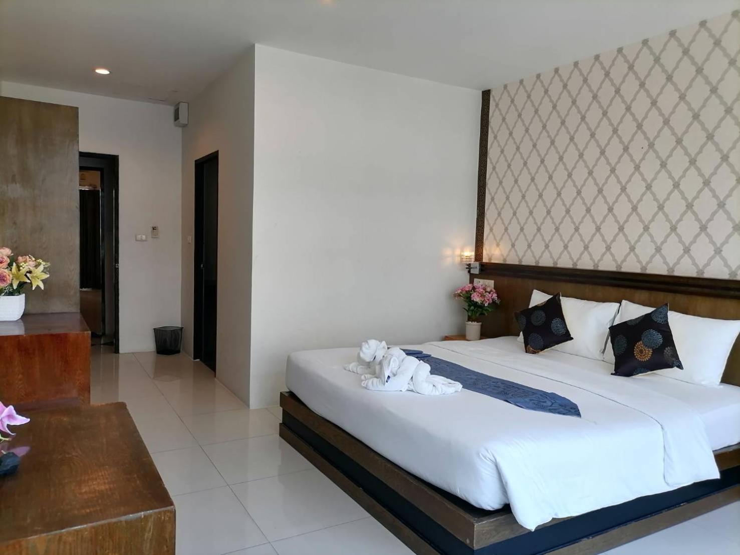 Nj Patong Hotel 外观 照片