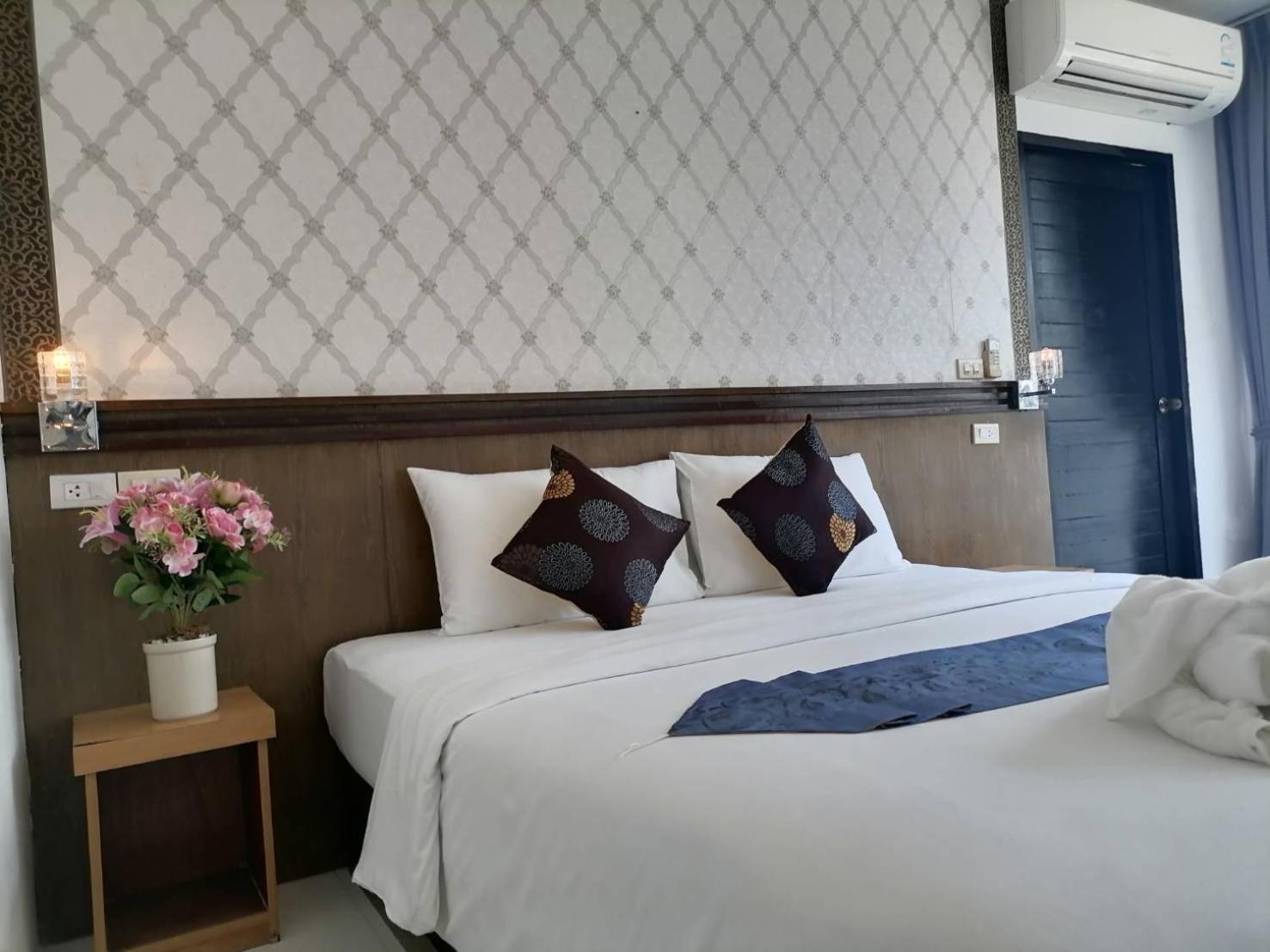 Nj Patong Hotel 外观 照片